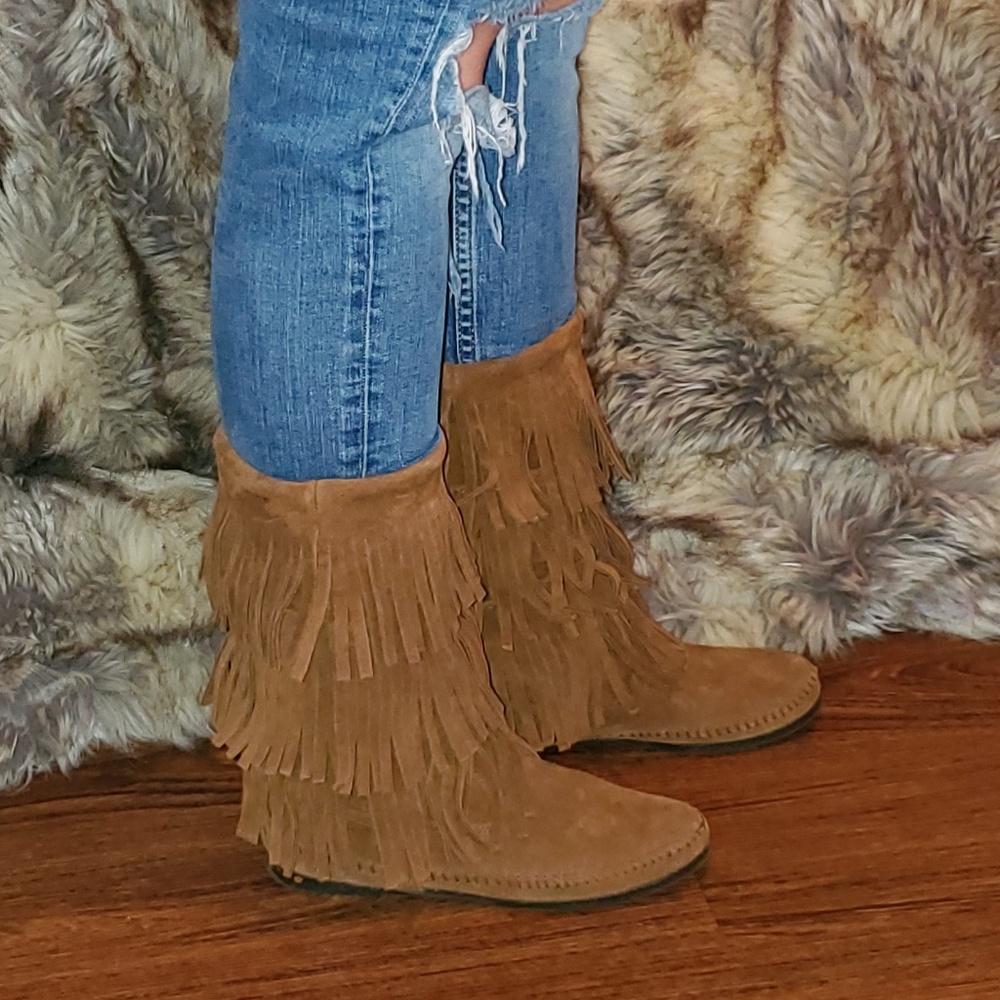 Minnetonka Sz 7 3 Layer Fringe Suede Brown Boots